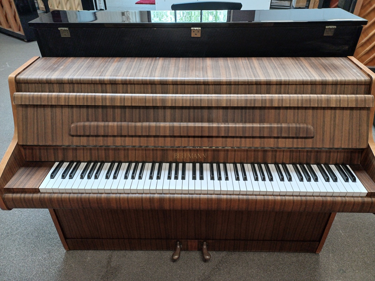 Retro Bellmann piano