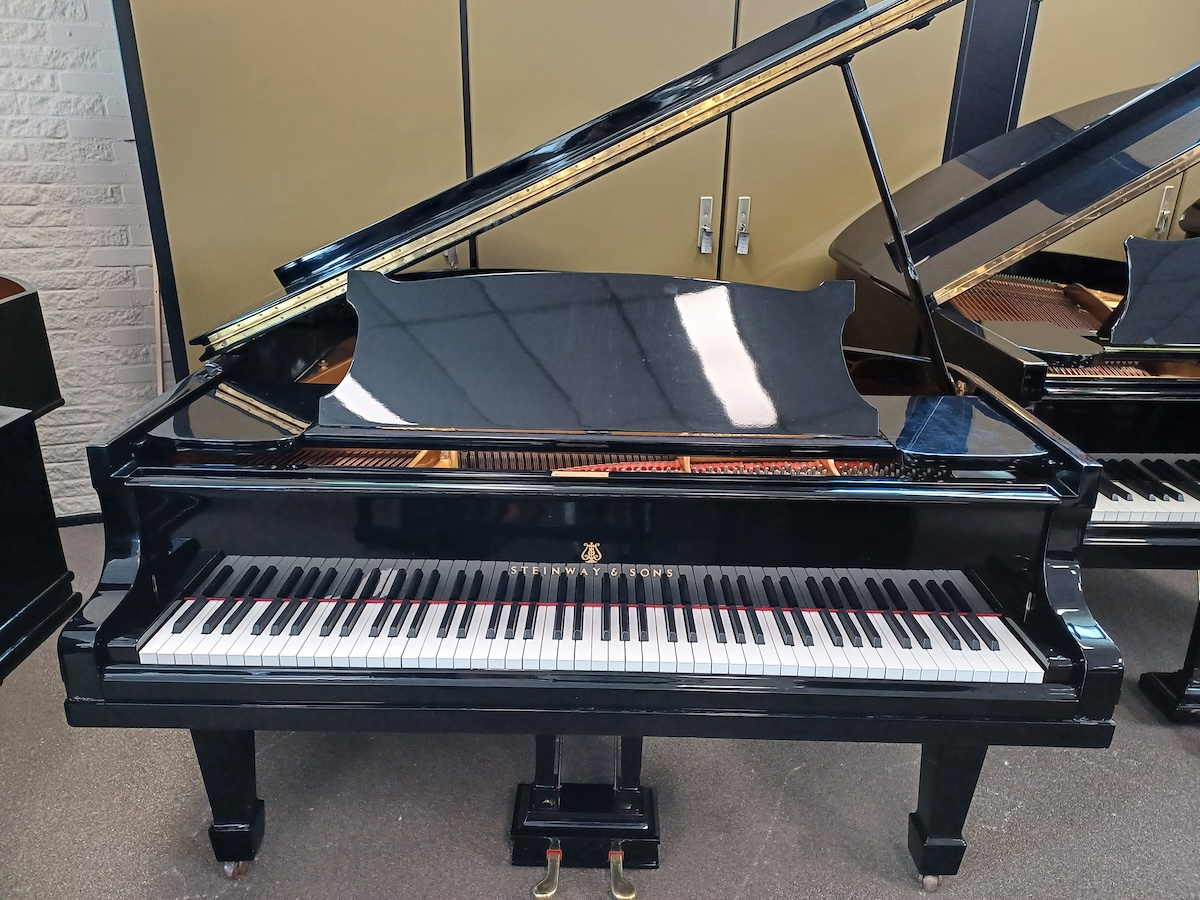 Steinway & Sons vleugel model O